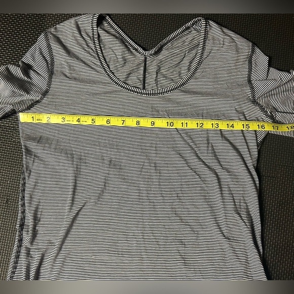 Lululemon Yogini 5 Year Long Sleeve TeeTonka Stripe Black White - Picture 5 of 7